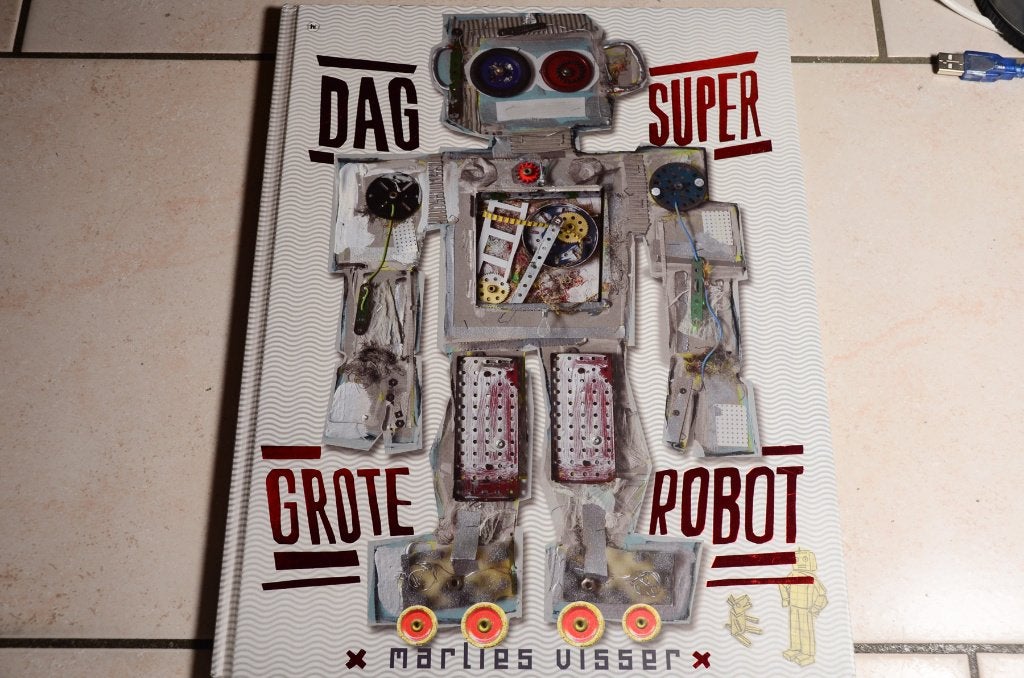 Dag Supergrote Robot / Marlies Visser, Ophalen of Verzenden, Gelezen, Fictie algemeen, Voorleesboek