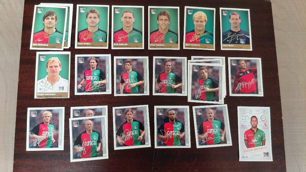 24 voetbalplaatjes AH NEC Nijmegen, Verzenden, Zo goed als nieuw, Overige binnenlandse clubs, Poster, Plaatje of Sticker