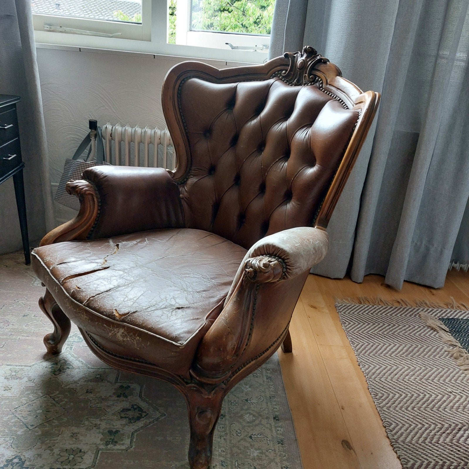 oude stoel kussen wat beschadigd. gratis ophalen, Ophalen