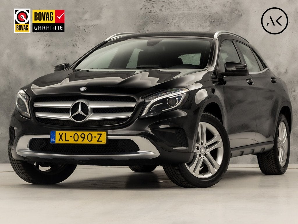 Mercedes-Benz GLA 180 Sport Automaat (GROOT NAVI, LEDER, STO, 12 maanden, Bi-Xenon koplampen, Gebruikt, 4 cilinders