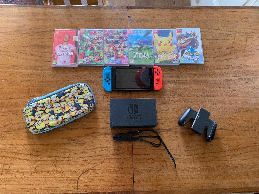 Nintendo Switch (First gen), Spelcomputers en Games, Ophalen, Zo goed als nieuw, Met harde schijf, Switch Original
