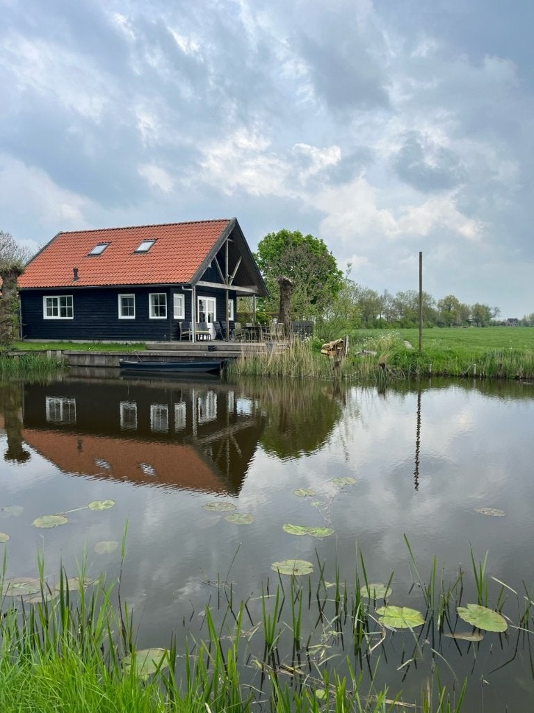 Afkoelen aan open vaar en vis water Friesland, Wasmachine, 2 slaapkamers, Landelijk, Friesland