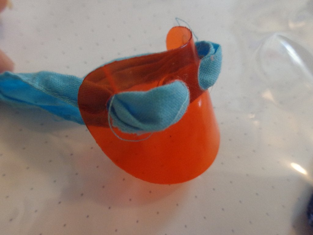 Barbie vintage Skipper oranje zonneklep, Ophalen of Verzenden, Gebruikt, Accessoires