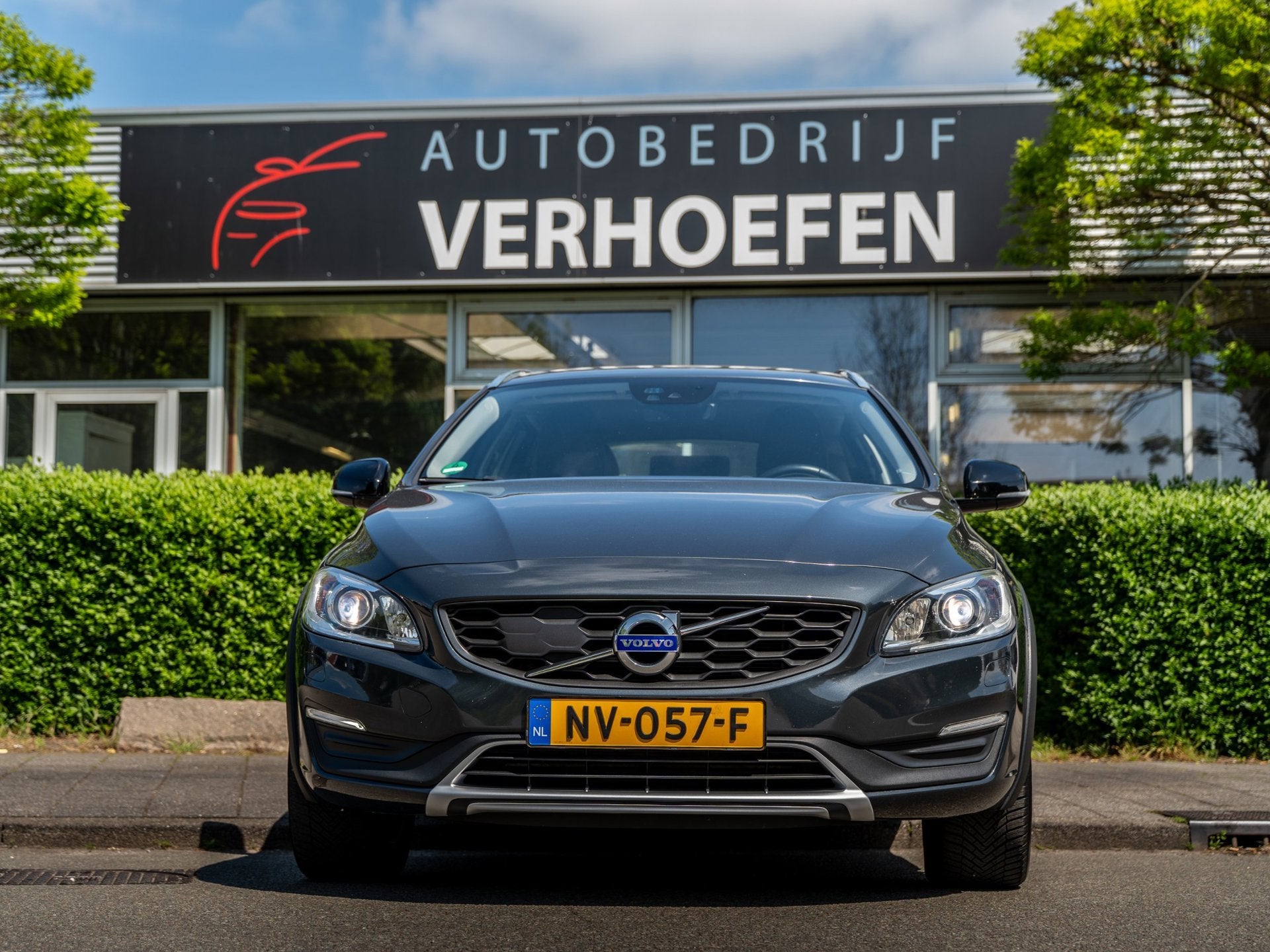Volvo V60 Cross Country 2.0 T5 AWD Nordic+ - AUTOMAAT - LEDE, Automaat, Automatische klimaatregeling, 4 cilinders, 1969 cc