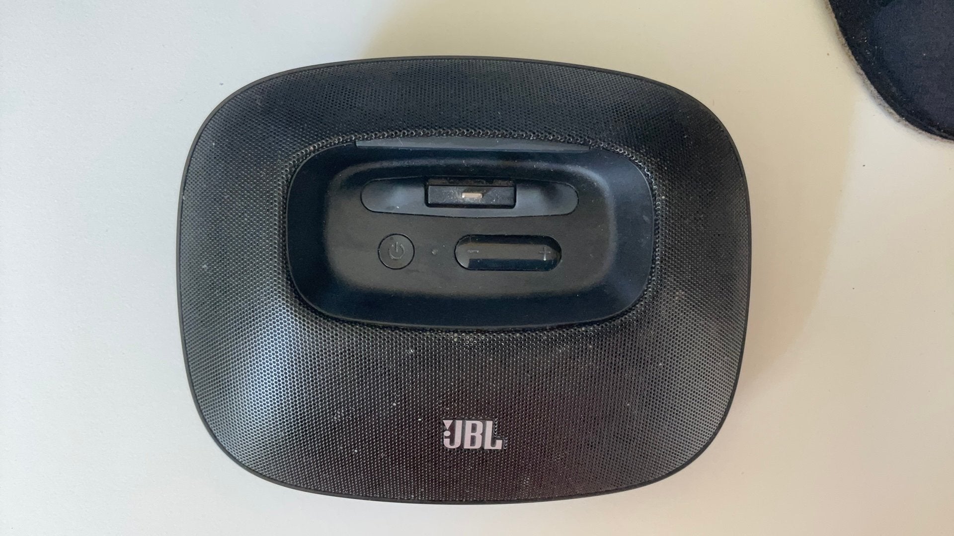 JBL OnBeat Micro Speaker Dock voor iPhone/iPod, Gebruikt, Ophalen of Verzenden, Draagbare speaker, Minder dan 60 watt