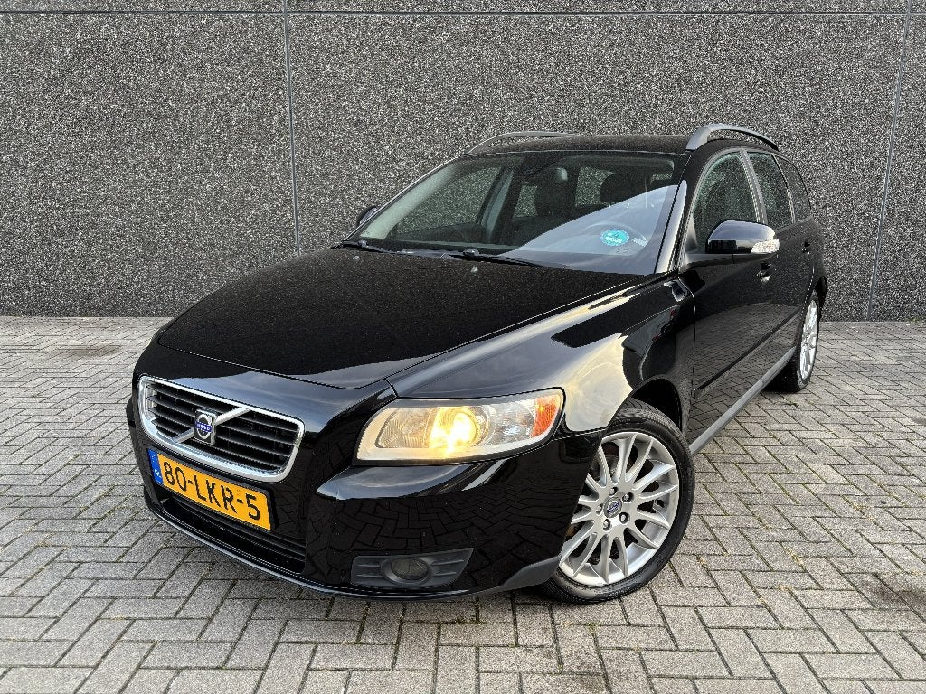 Volvo V50 2.0  2010 Zwart, Stof, Zwart, 4 cilinders, 1283 kg