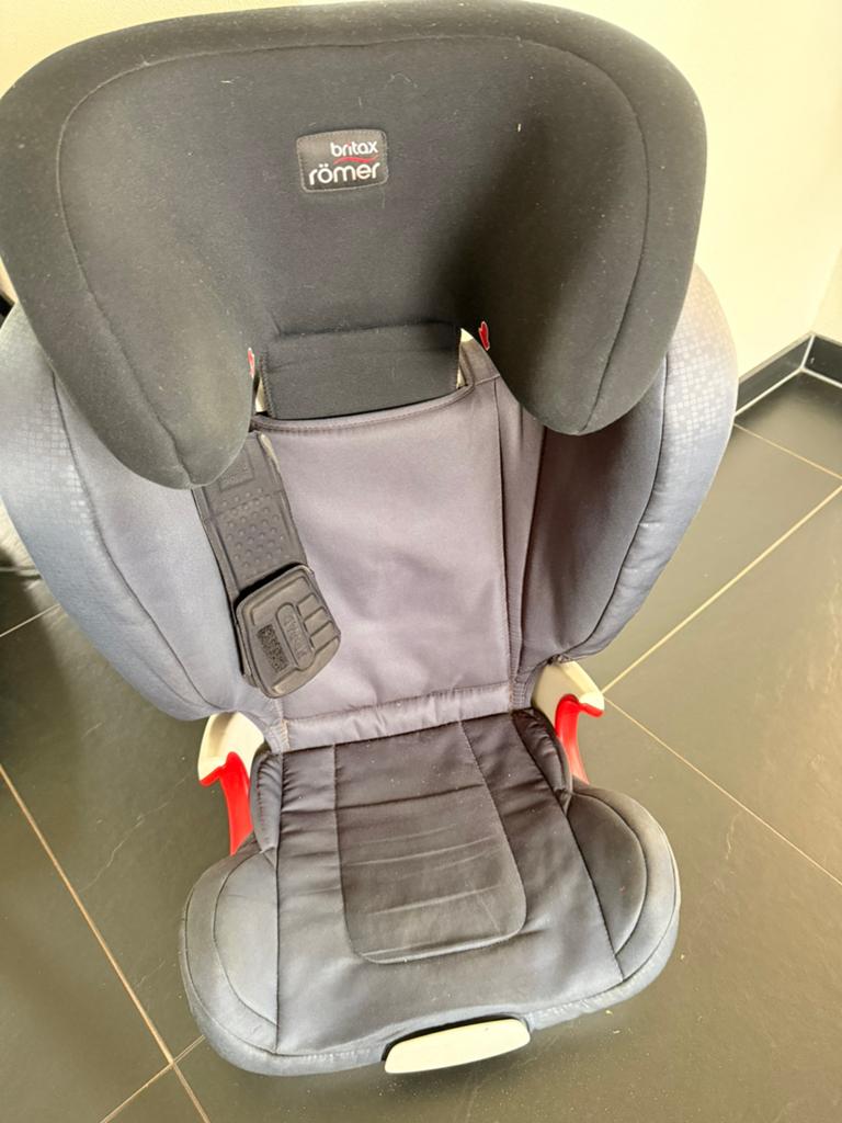 Britax romer autostoel isofixx, Kinderen en Baby's, Autostoeltjes, Ophalen, Romer, 15 t/m 36 kg, Zo goed als nieuw