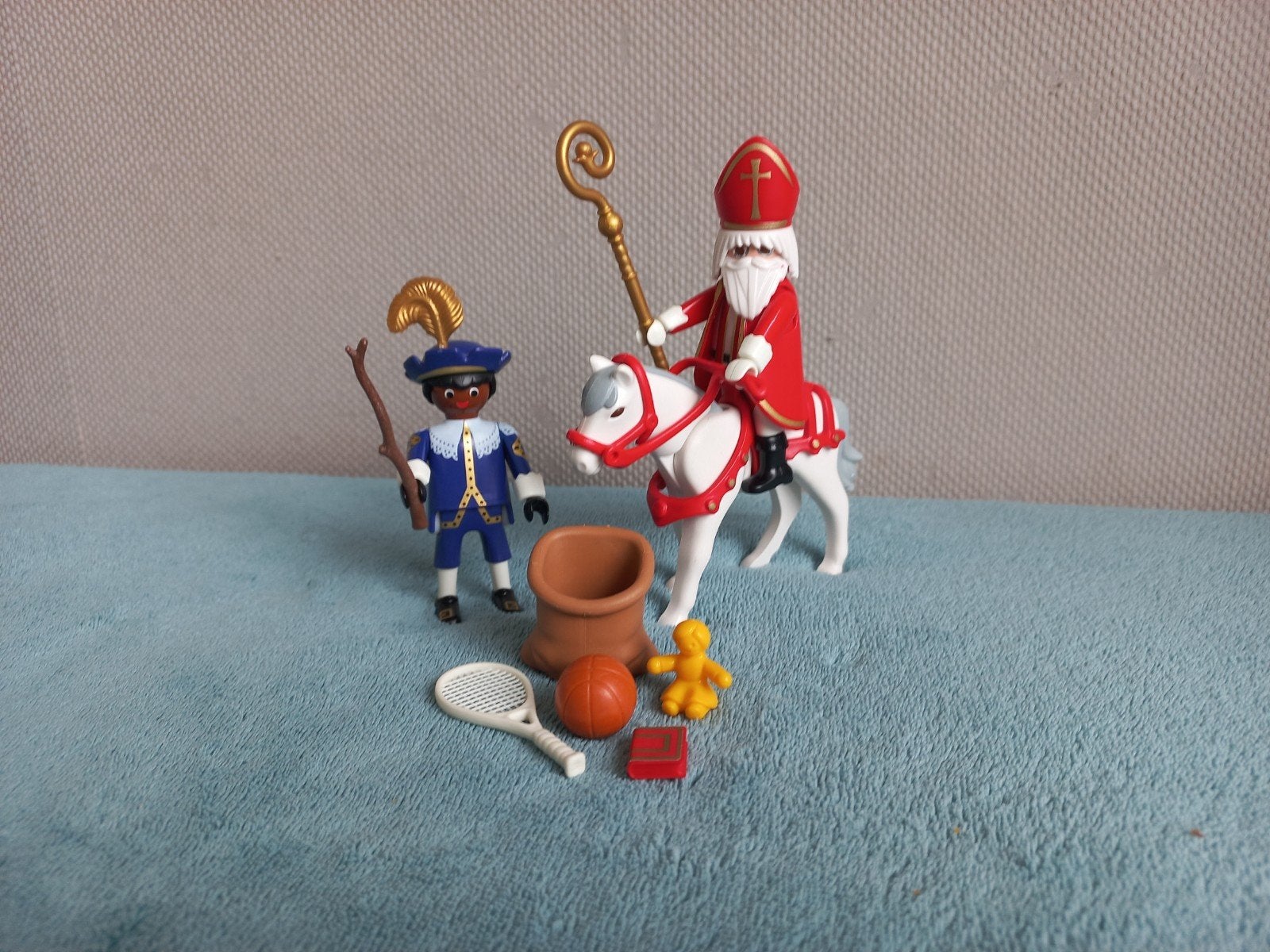 Playmobil (4893) - Sinterklaas, Pakjes-Piet en Cadeautjes, Complete set, Zo goed als nieuw, Figuren, Family fun