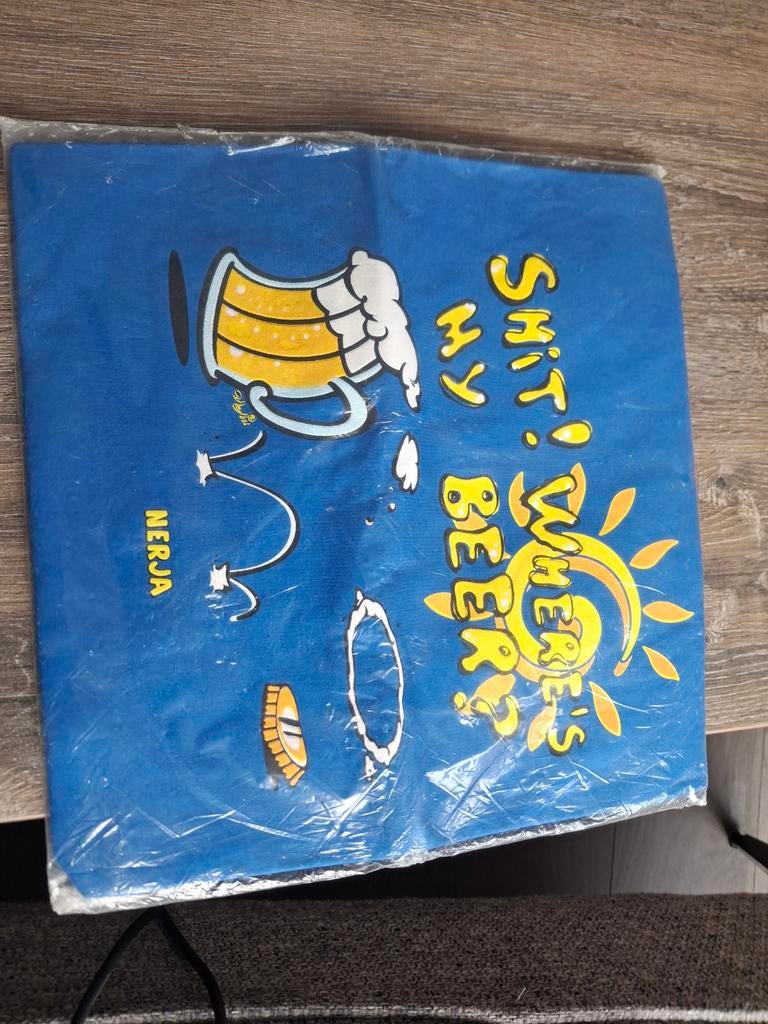Nieuw shirt maat L shit wheres my beer, Ophalen of Verzenden, Nieuw, Zwart