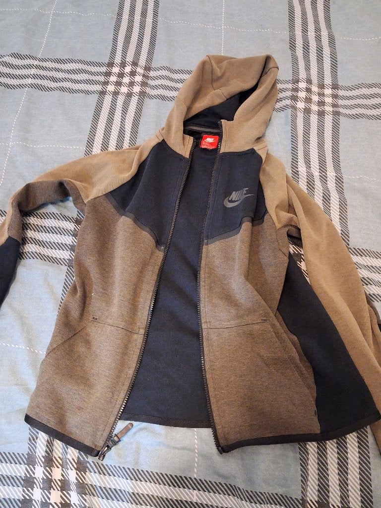 Nike vestje Maat 164 - 176, Kinderen en Baby's, Gebruikt, Jongen of Meisje, Trui of Vest, Ophalen of Verzenden