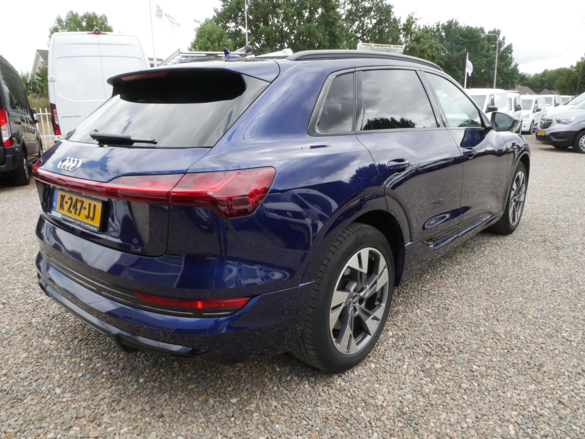 Audi e-tron 55 Quattro S-edition 95 kWh SOH 98% Pano-dak LV, Auto's, Automaat, 95 kWh, Met garantie (alle), Blauw