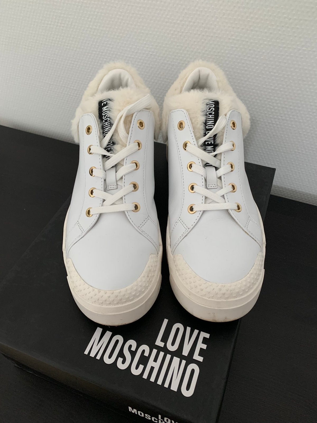 Witte leren sneakers Love Moschino 41, Ophalen of Verzenden, Zo goed als nieuw, Wit, Sneakers of Gympen
