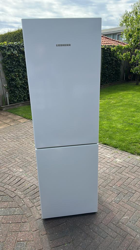 Prachtige jonge Liebherr CNd 5203, Witgoed en Apparatuur, Koelkasten en IJskasten, Zo goed als nieuw, Met aparte vriezer, 200 liter of meer
