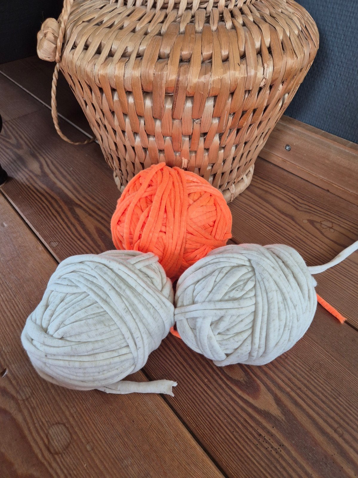 3 bollen zpagetti garen, Ophalen of Verzenden, Zo goed als nieuw, Breien of Haken, Wol of Garen