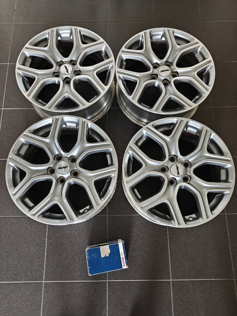 Originele Mitsubishi Outlander (2015) Velgen – 18 inch, Auto-onderdelen, Ophalen, 18 inch, Gebruikt, Velg(en)