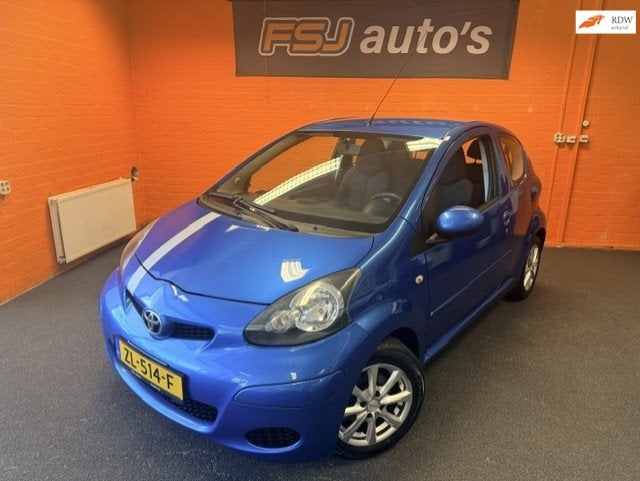 Toyota Aygo 1.0 12V / 3 DEURS / ACCESS-SPORT / AIRCO!, Voorwielaandrijving, Stof, Gebruikt, 68 pk