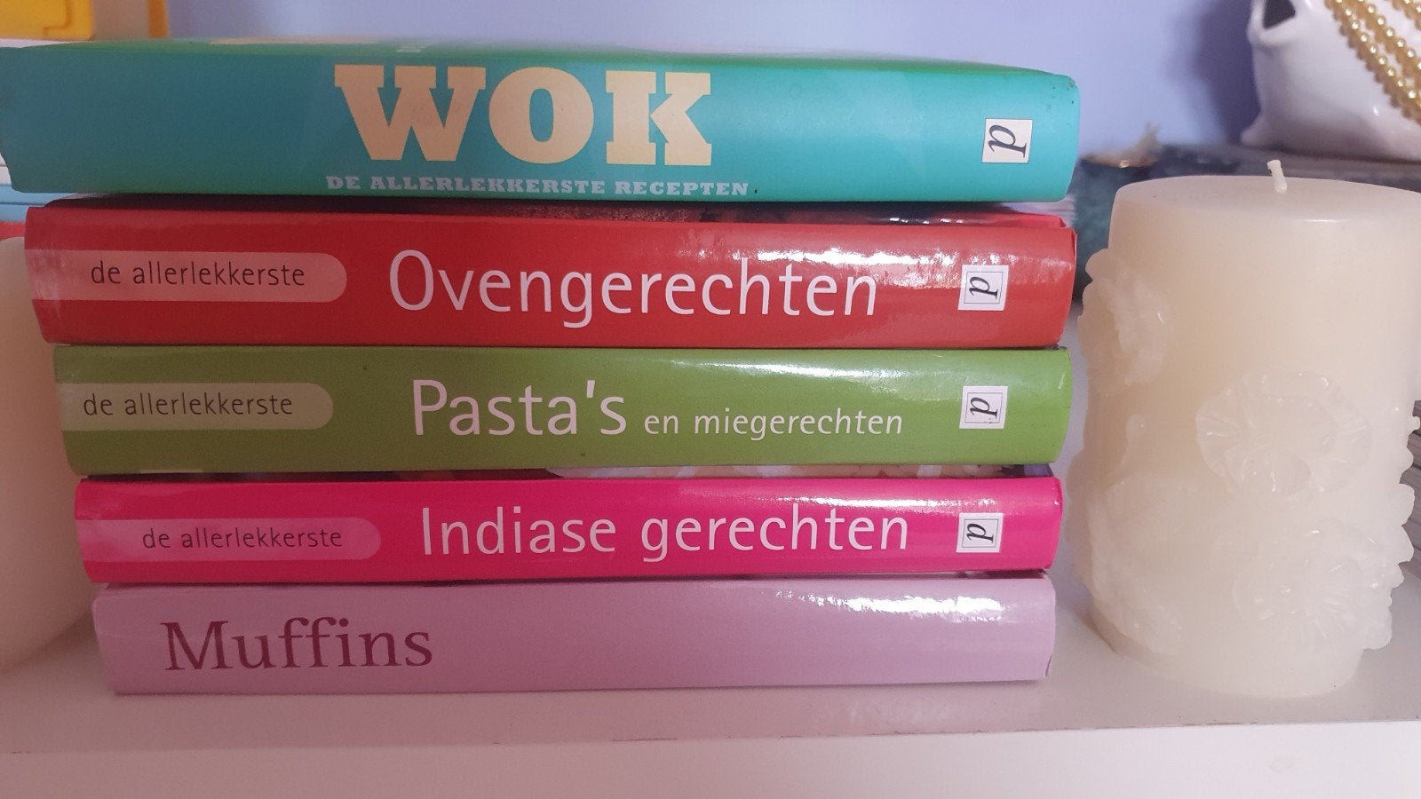 5 kookboeken: Indiaas, Ovenschotels, Pasta, Wok, Muffins, Boeken, Hoofdgerechten, Diverse auteurs, Ophalen of Verzenden, Zo goed als nieuw