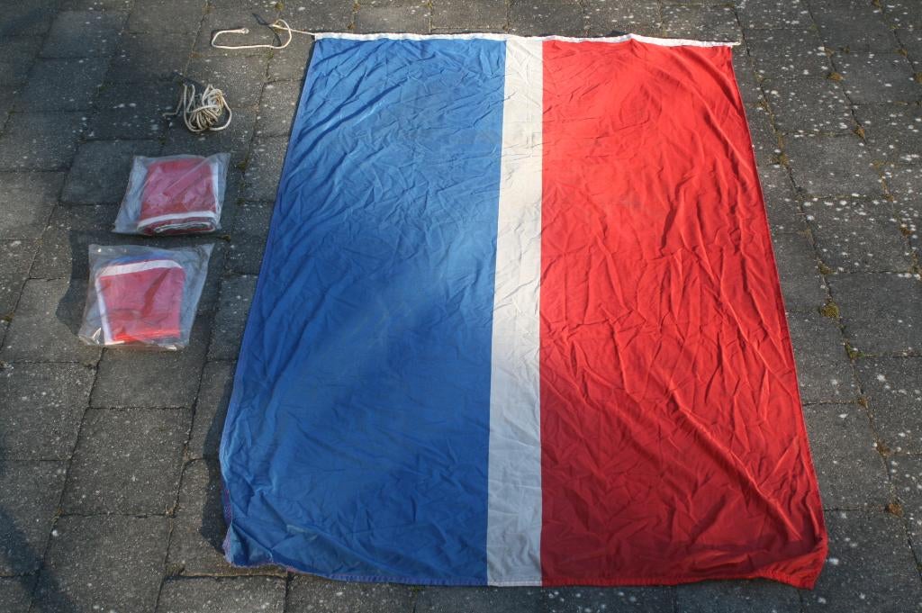 3 x Fina vlag (2 nieuwe nog in verpakking) (jaren 70/80), Verzamelen, Ophalen of Verzenden, Nieuw, Gebruiksvoorwerp