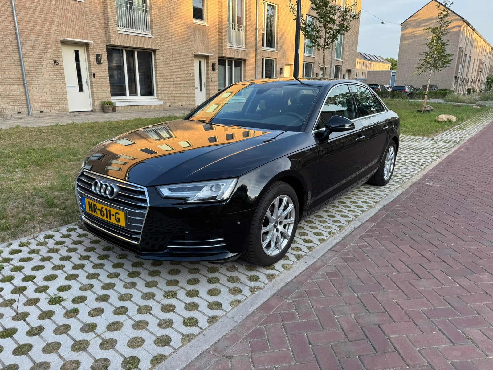 Audi A4 1.4 Tfsi 150pk S Tronic 2017 Zwart, Auto's, Stof, Zwart, A4, Zwart