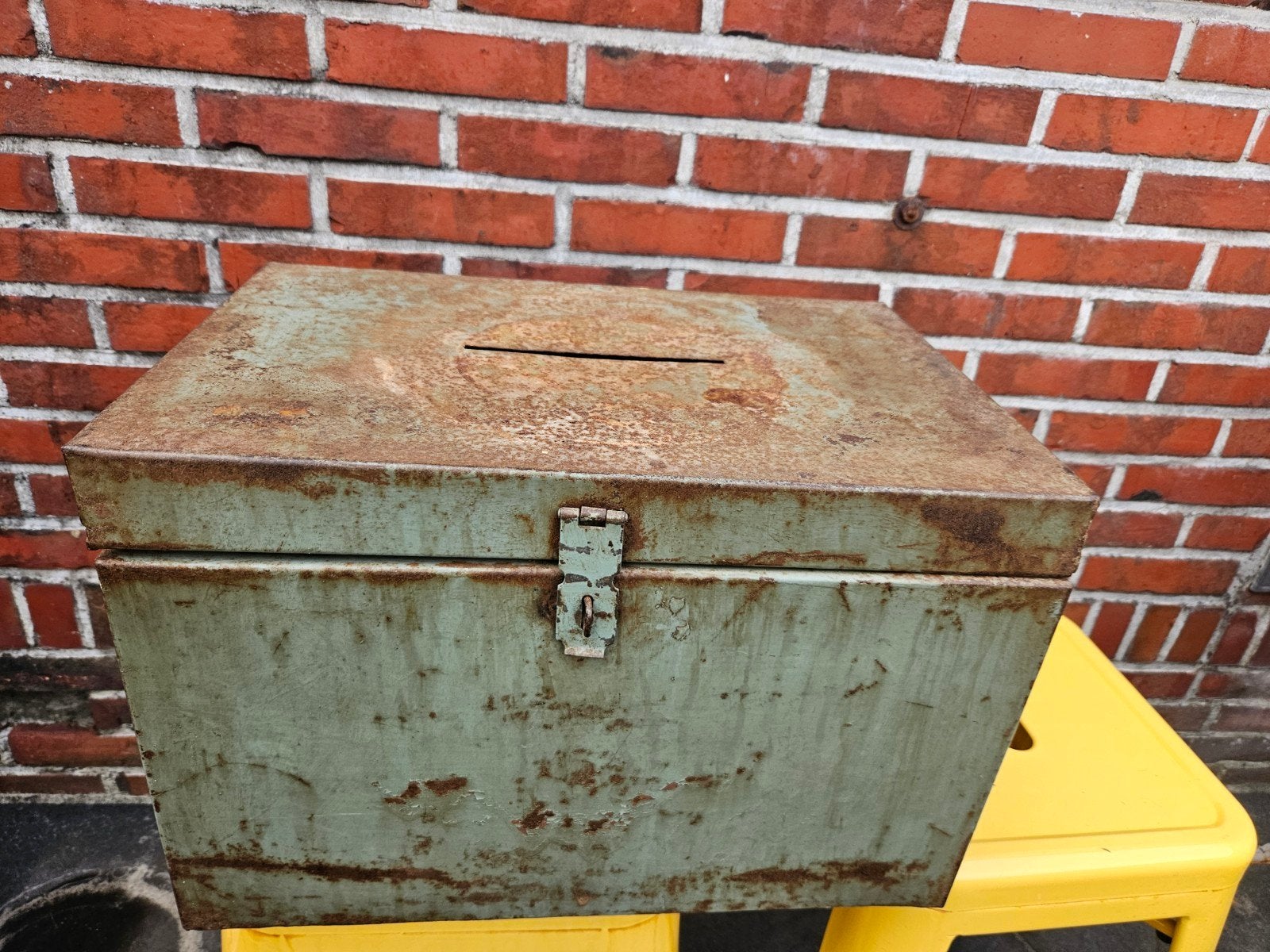 Vintage metalen box/kist - 46x31x31 cm, Ophalen, Minder dan 50 cm, Gebruikt, Minder dan 50 cm