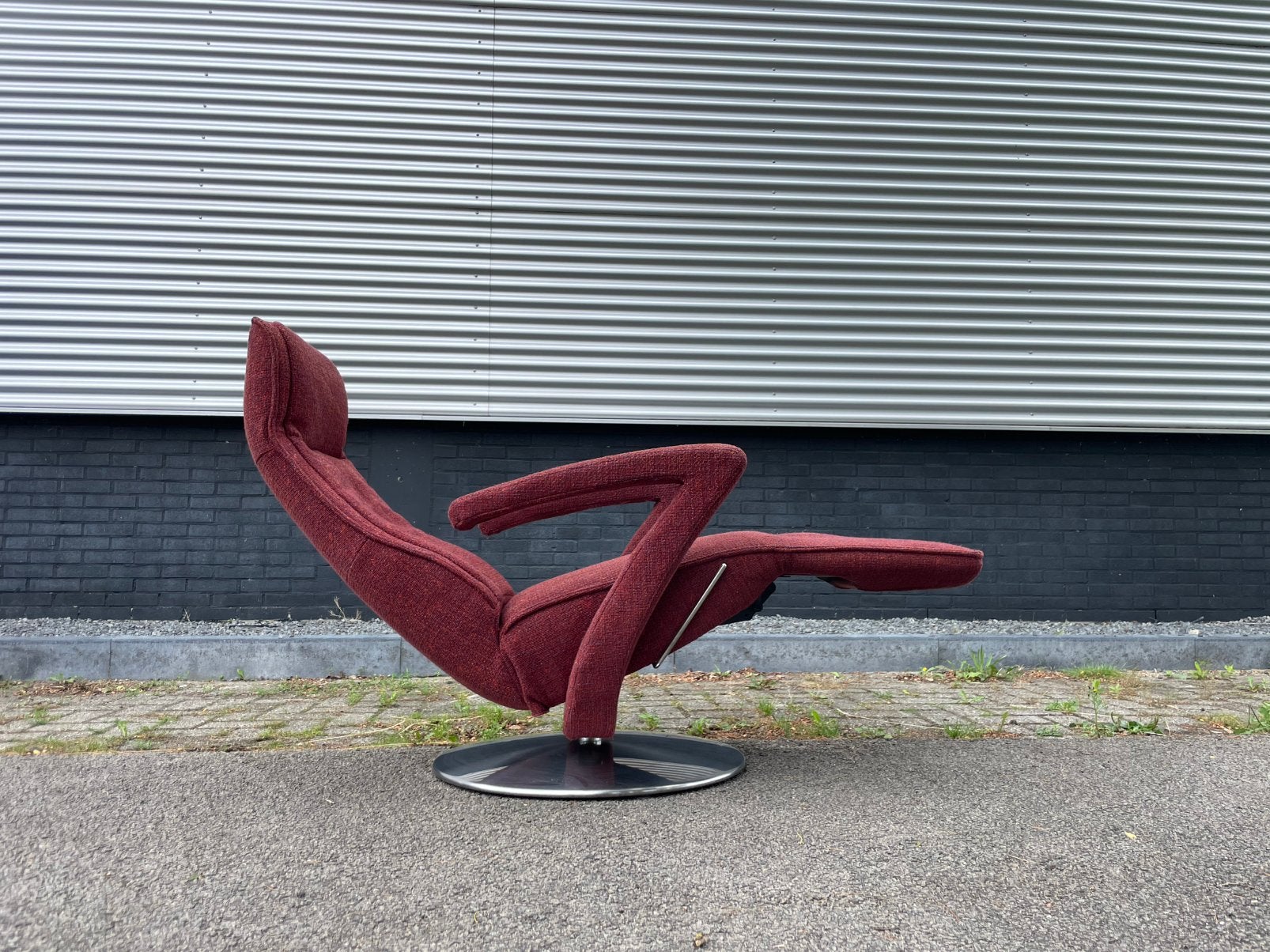 Nette rode stoffen de toekomst relax fauteuil elegant model, Huis en Inrichting, Ophalen, Minder dan 75 cm, 50 tot 75 cm, A