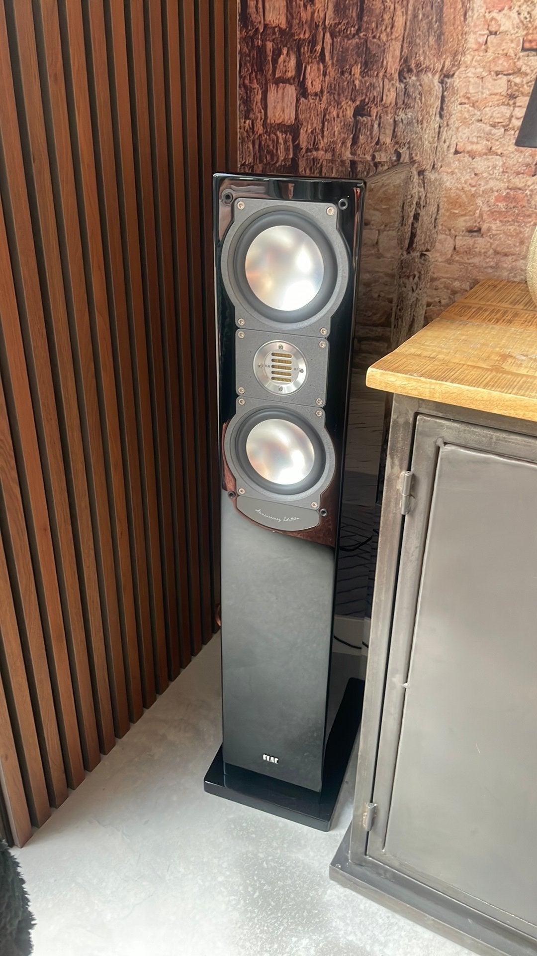 2 x ELAC  ANNIVERSARY EDITION, Ophalen, Zo goed als nieuw, Overige merken