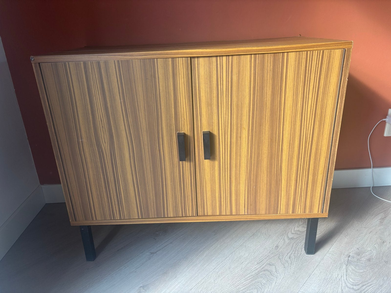 Vintage fineer kastje - 80x67x39 cm, Huis en Inrichting, Ophalen of Verzenden, Gebruikt