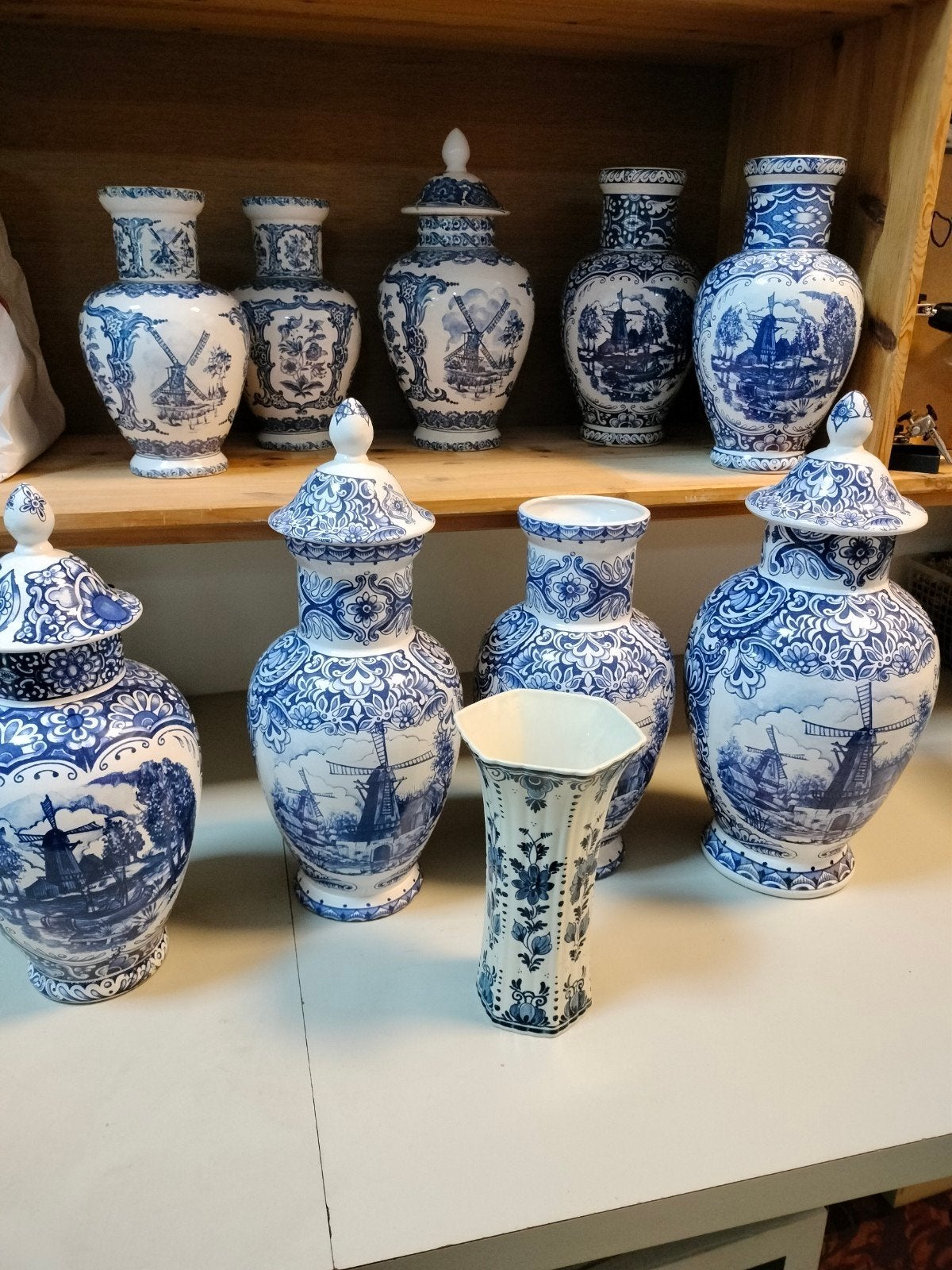 Partij Delfts blauwe vazen., Ophalen