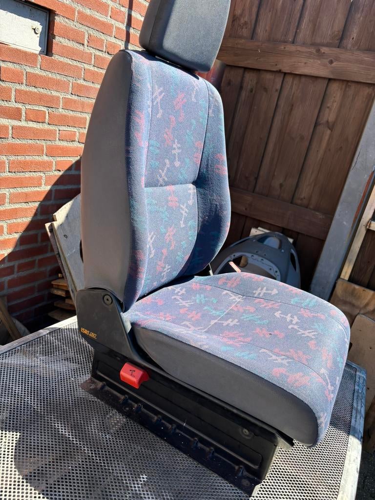 Bijrijdersstoel Mercedes sprinter, Ophalen