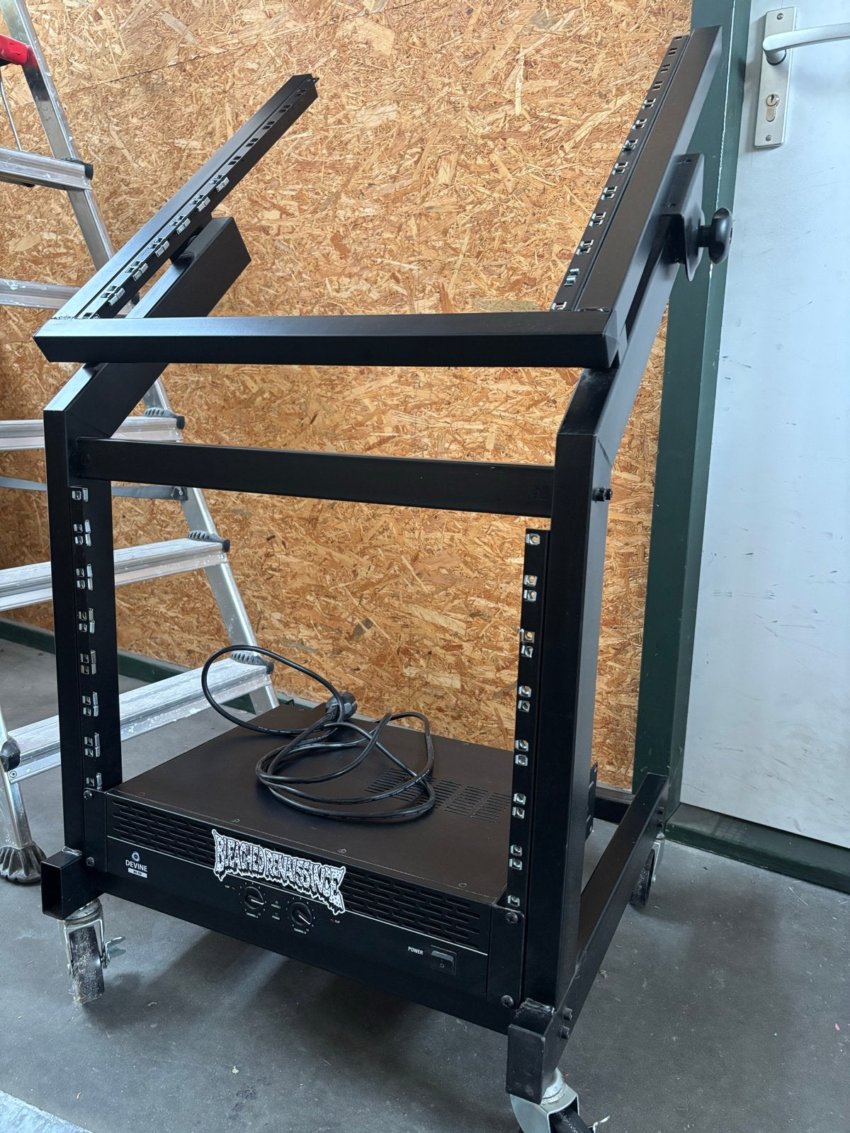 19 inch Outboard Gear Rack op wielen, Ophalen, Zo goed als nieuw