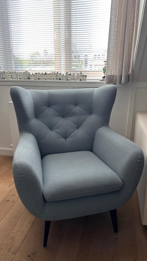 Mooie lichtblauwe fauteuil, Ophalen, 75 tot 100 cm, Zo goed als nieuw, Stof