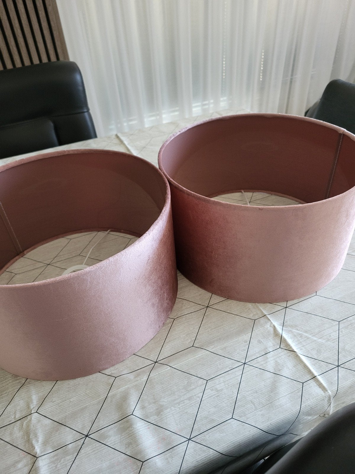 2 Roze  lampenkappen, Ophalen, Gebruikt, Overige typen, Rond