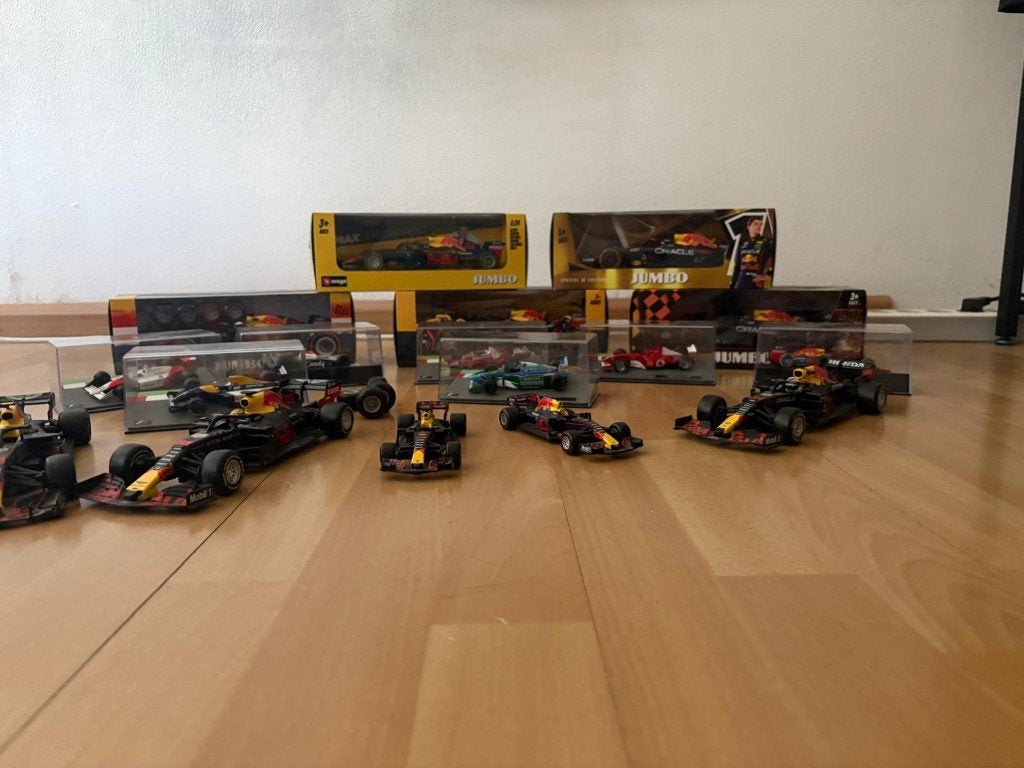 speelgoed race auto`s max verstappen, Ophalen, Zo goed als nieuw
