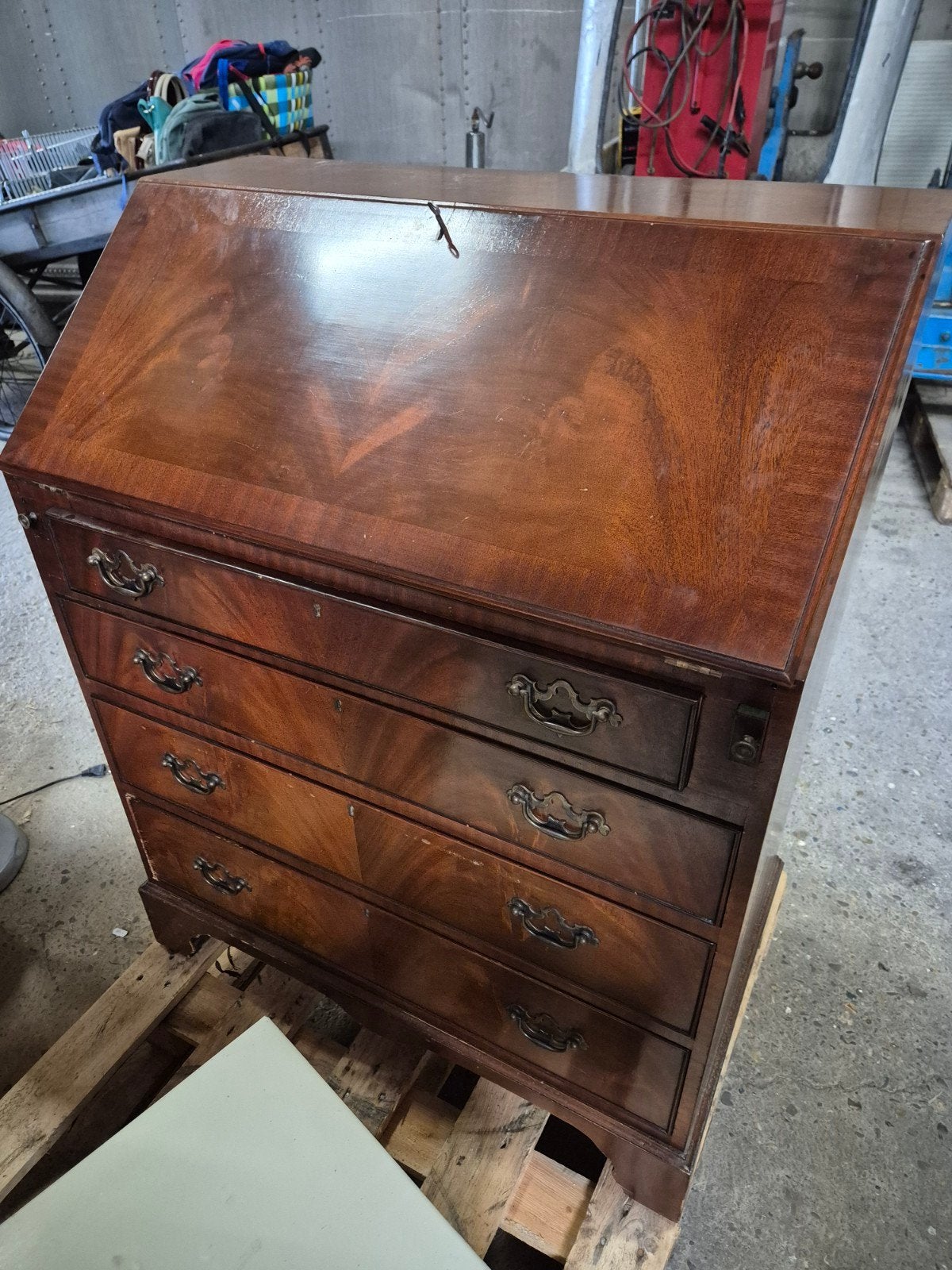 prachtige secretaire, Ophalen