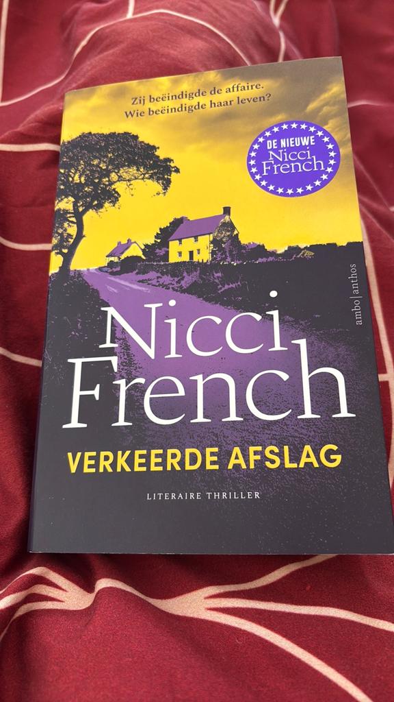 Nicci French - Verkeerde afslag. Een keer gelezen!, Boeken, Thrillers, Zo goed als nieuw, Verzenden