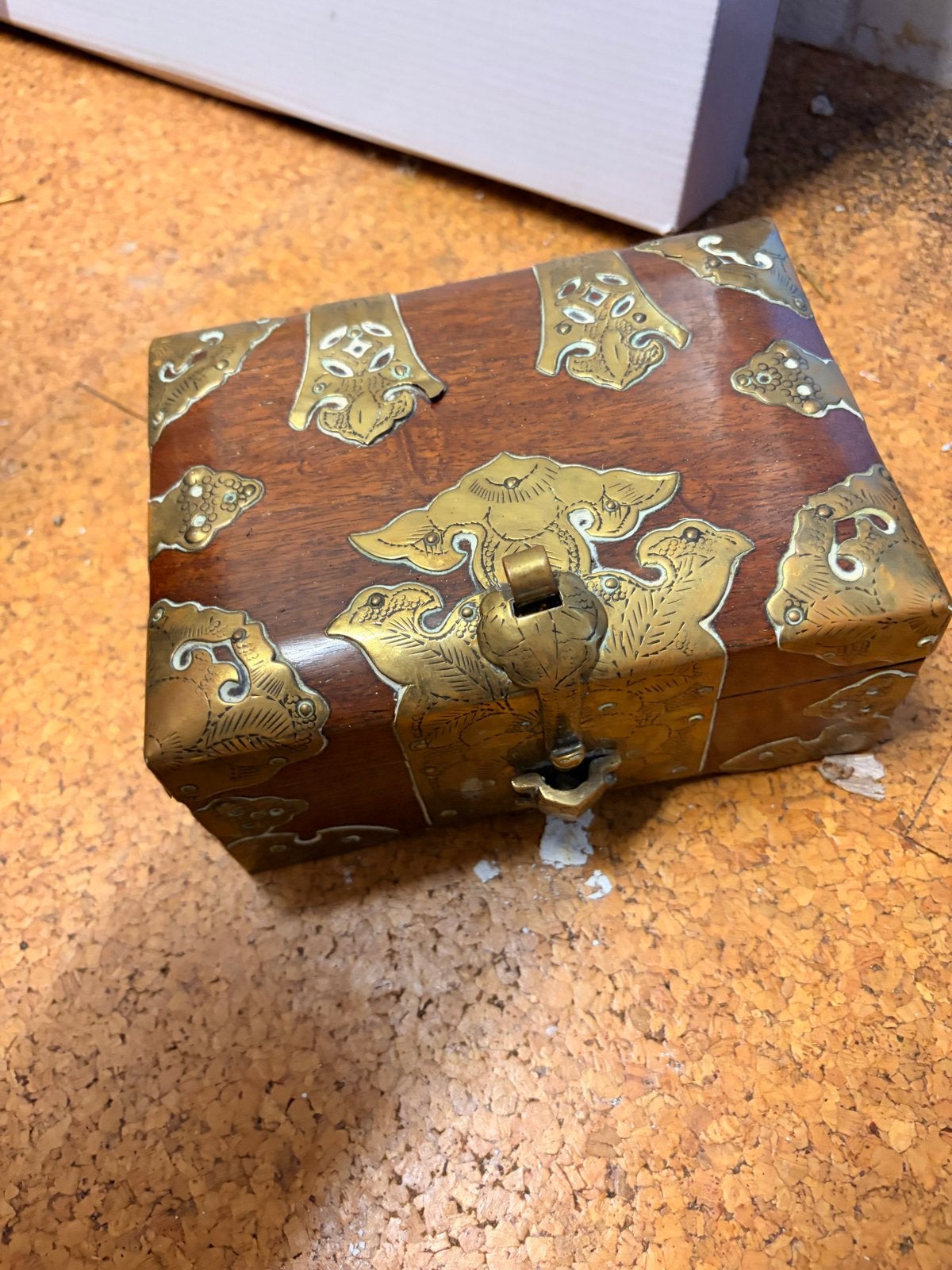 Antieke houten doos met messing beslag, Antiek en Kunst, Ophalen of Verzenden