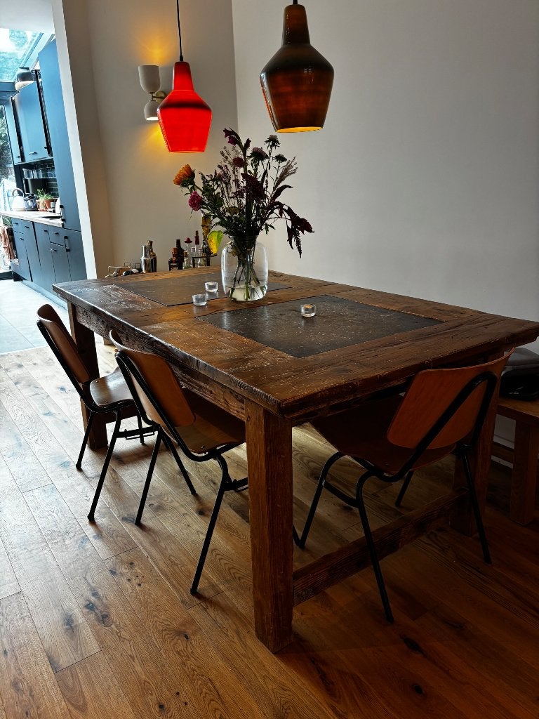 Robuuste vintage tafel met natuursteen, Ophalen, Gebruikt, 100 tot 150 cm, Vijf personen of meer
