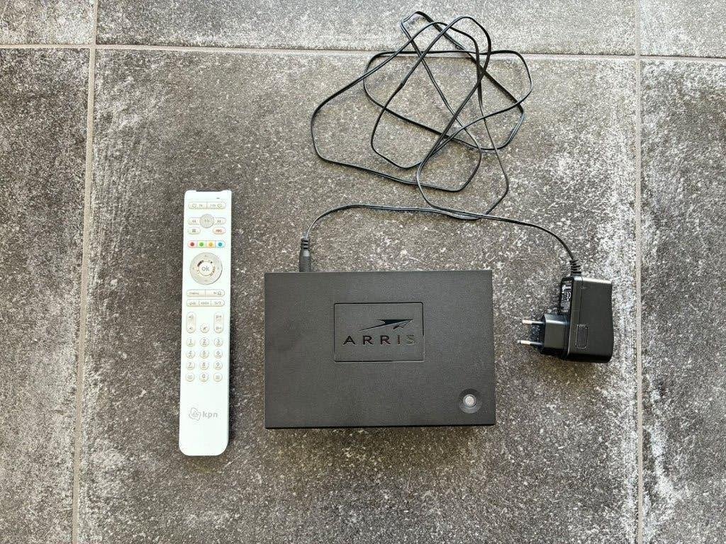 TV-ontvanger Arris VIP2952 V2, Ophalen, Zo goed als nieuw