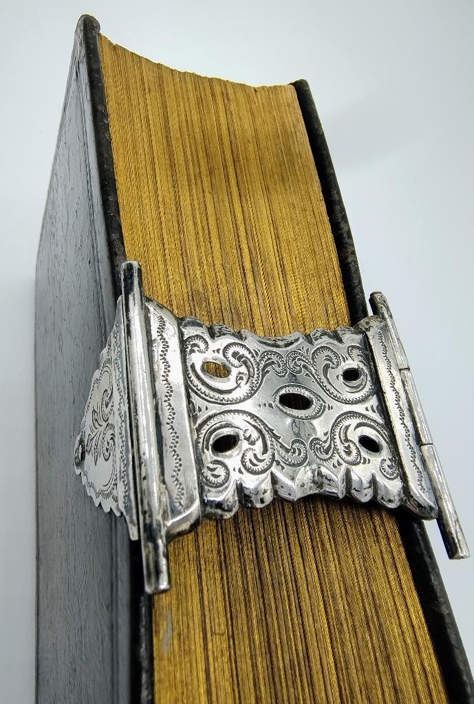 Bijbel met zilveren slot, D. van de Ree, Schoonhoven, 1895, Verzenden, Bijbel