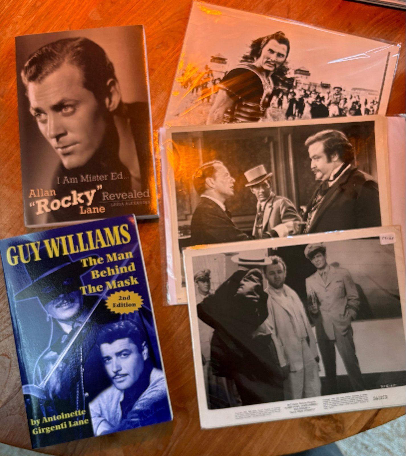 Boeken foto's filmsterren Allan Lane en Guy Zorro Williams, Ophalen of Verzenden, Zo goed als nieuw, Film, Tv en Media