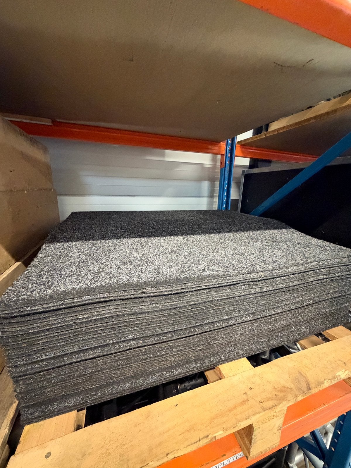 Tapijttegels 1x1 meter antraciet, Ophalen, Gebruikt, PTH, PTH