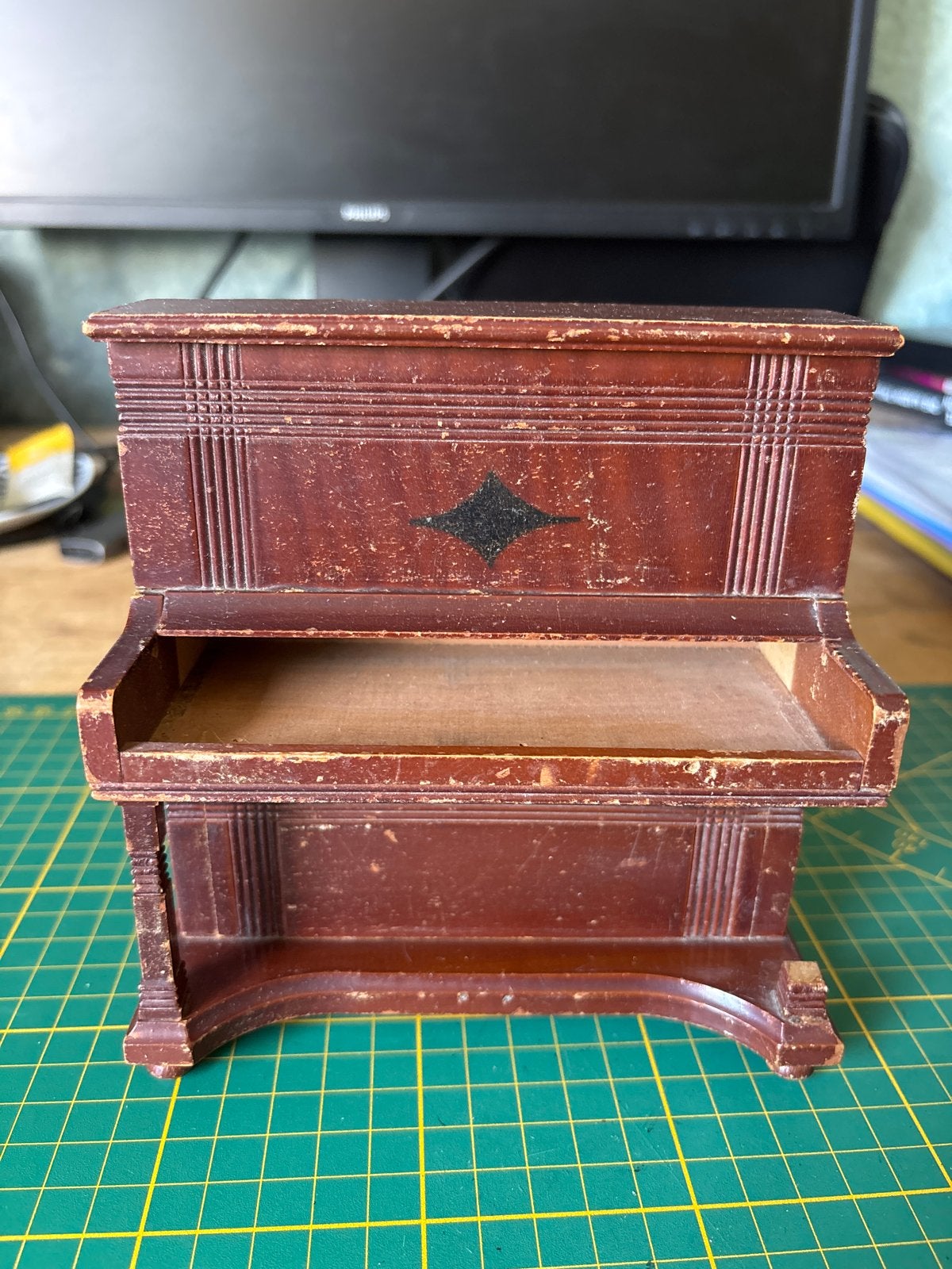 Antieke Miniatuur Piano + krukje van hout voor poppenhuis, Kinderen en Baby's, Speelgoed | Poppenhuizen, Ophalen of Verzenden