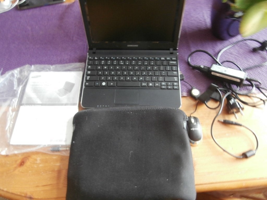 mini laptop Samsung hoes oplaadkabel computer, Ophalen of Verzenden, Gebruikt, Minder dan 2 Ghz, Samsung