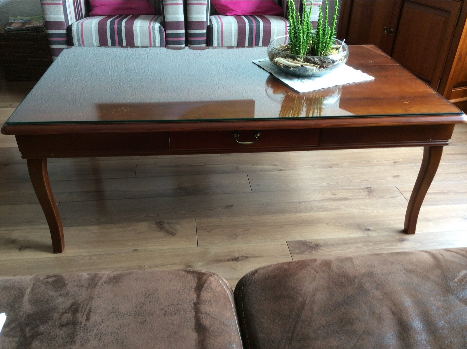 Salontafel massief kersenhout met lade en glasplaat, Ophalen, Gebruikt, 100 tot 150 cm, 50 tot 100 cm