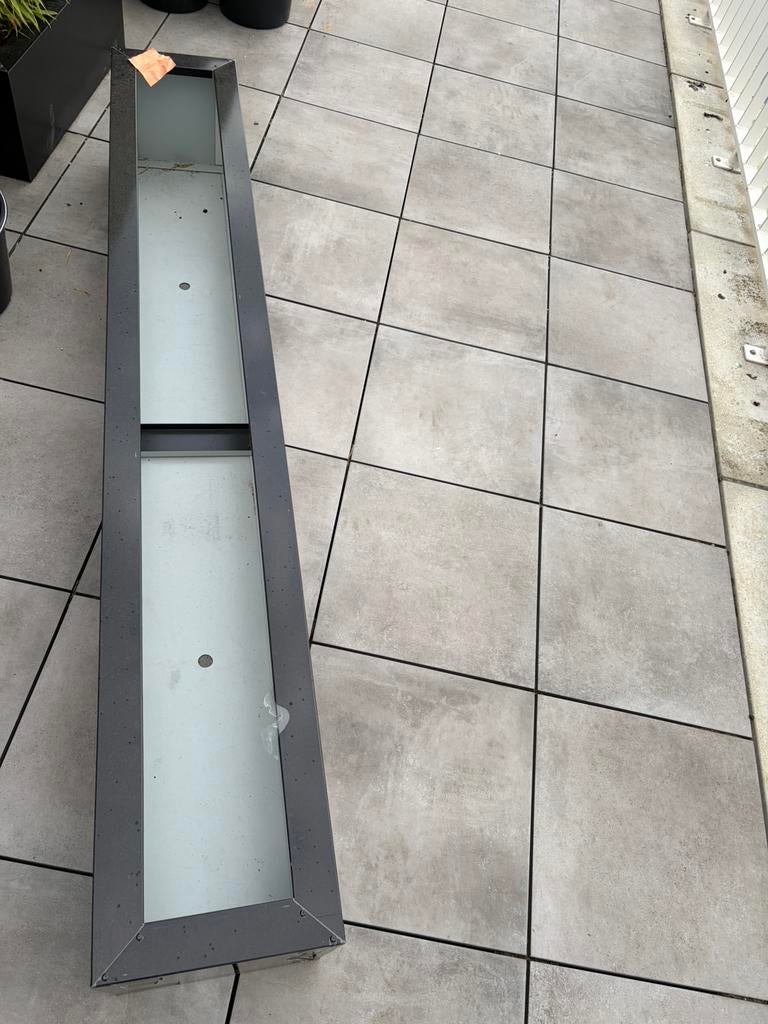 2 plantenbakken 200x70x30. 200x30x30, Tuin en Terras, Bloembakken en Plantenbakken, Ophalen, Kunststof, Rond, Zo goed als nieuw