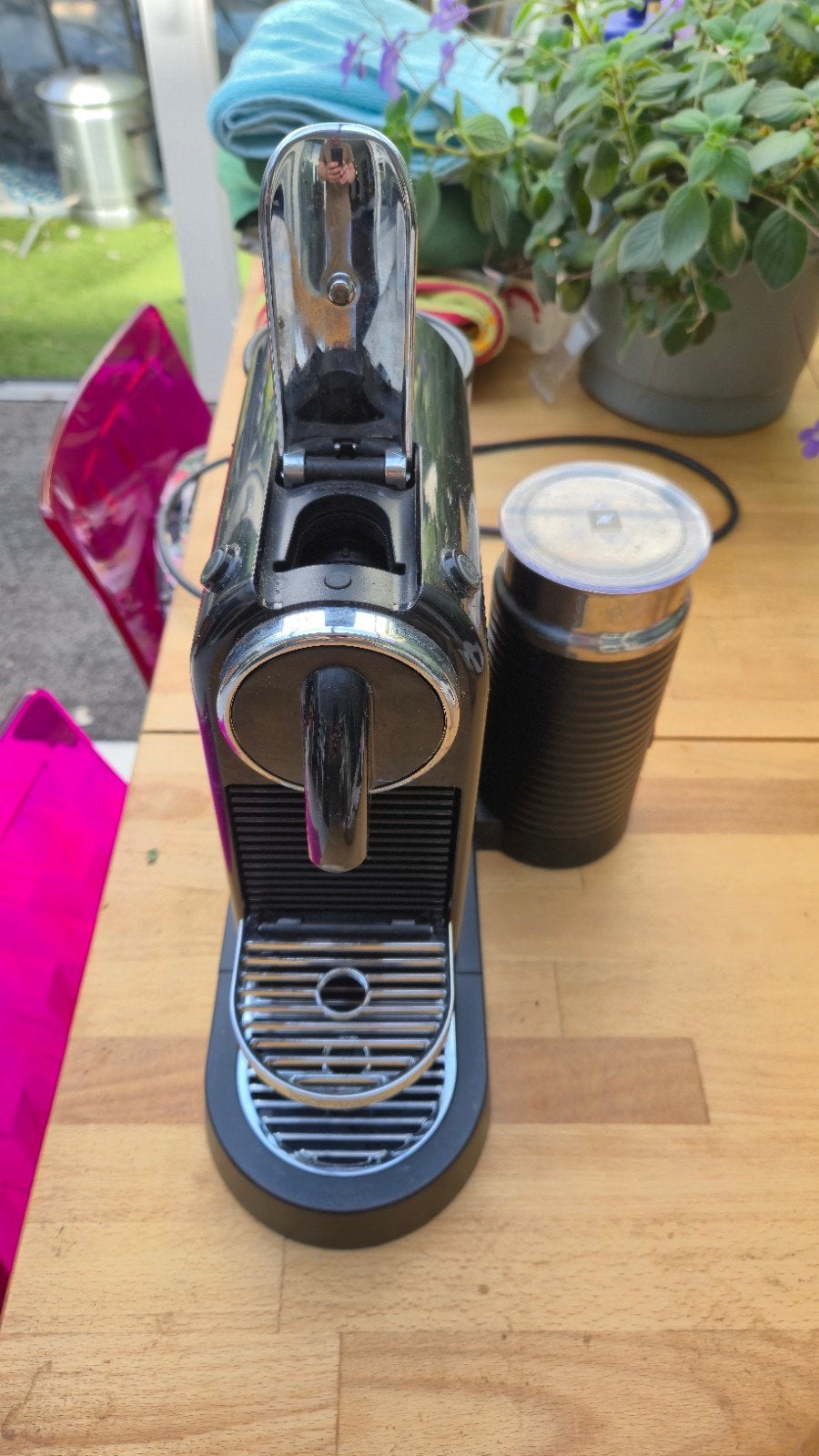Nespresso Citiz & milk, Witgoed en Apparatuur, Koffiezetapparaten, Ophalen, Espresso apparaat, Zo goed als nieuw, 1 kopje