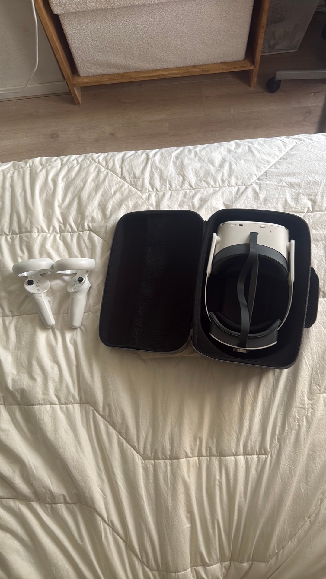 Pico Neo 3 Business VR Bril Volledig Krasvrij!  Luxe Reistas, Ophalen, Zo goed als nieuw, VR-bril, Overige platformen
