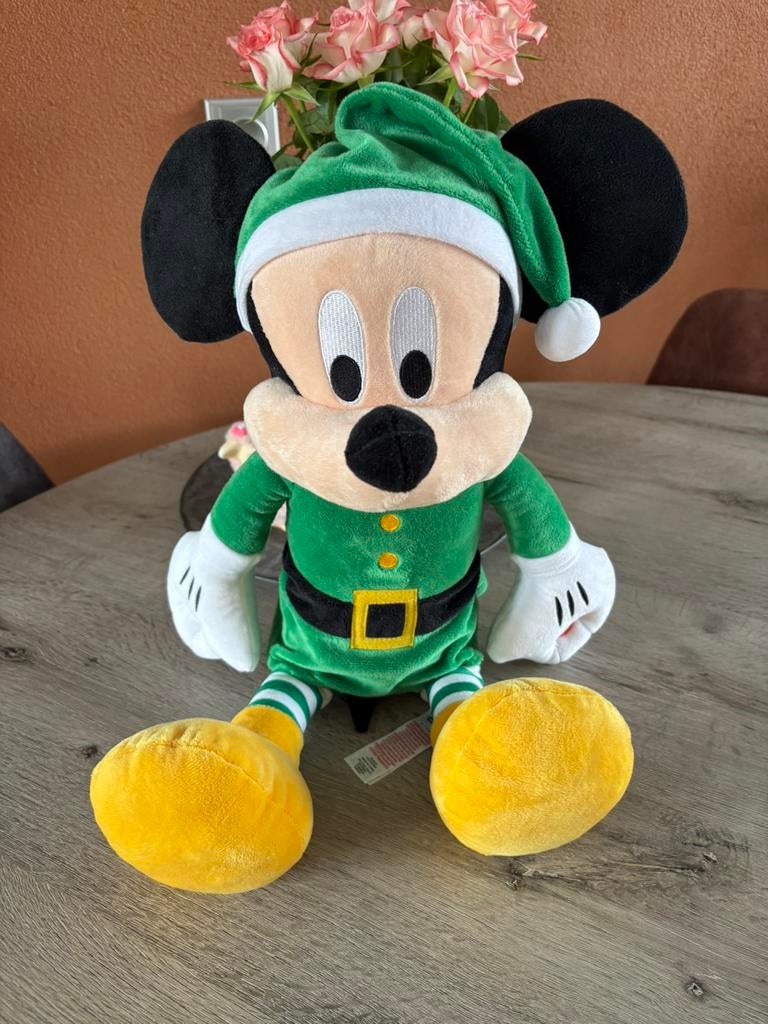 Kerst mickey met geluid, Ophalen of Verzenden, Mickey Mouse, Zo goed als nieuw, Beeldje of Figuurtje