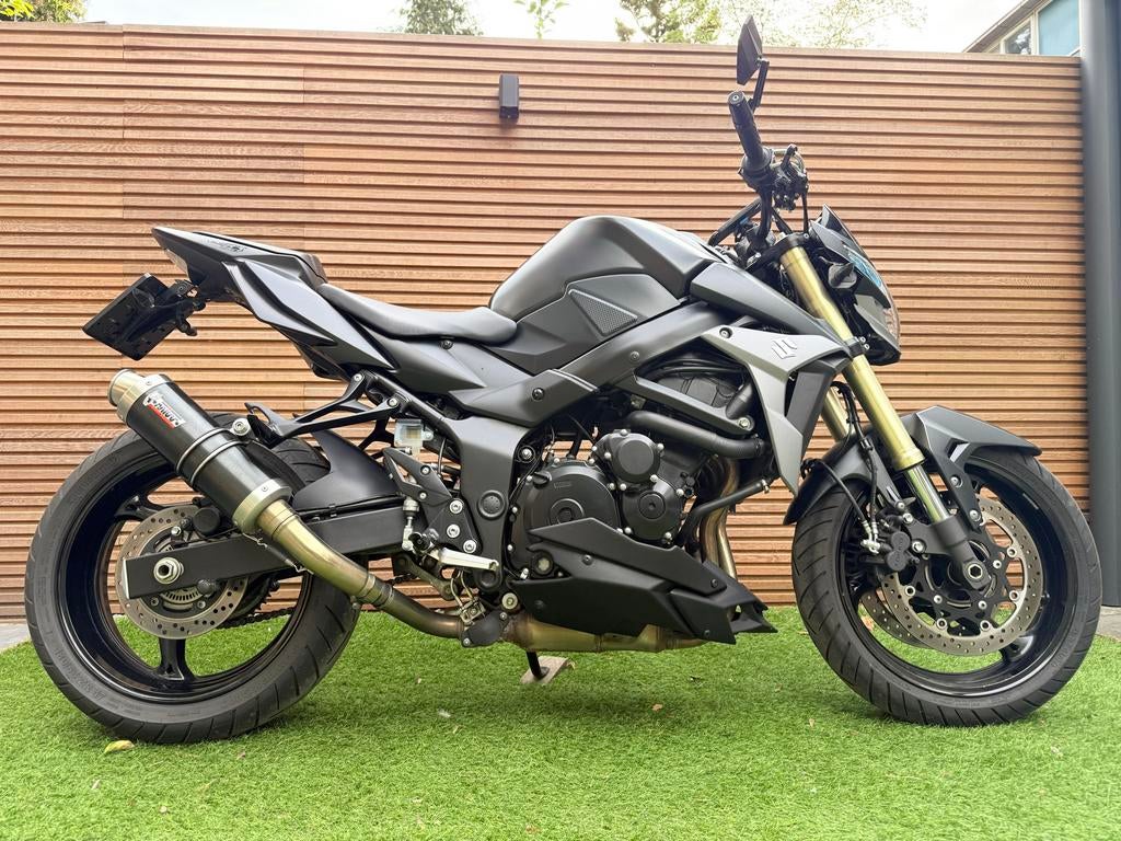 Suzuki GSR 750 ABS (2014)  Full Black Edition  Lage KM-stand, 750 cc, Occasion, 4 cilinders, Particulier