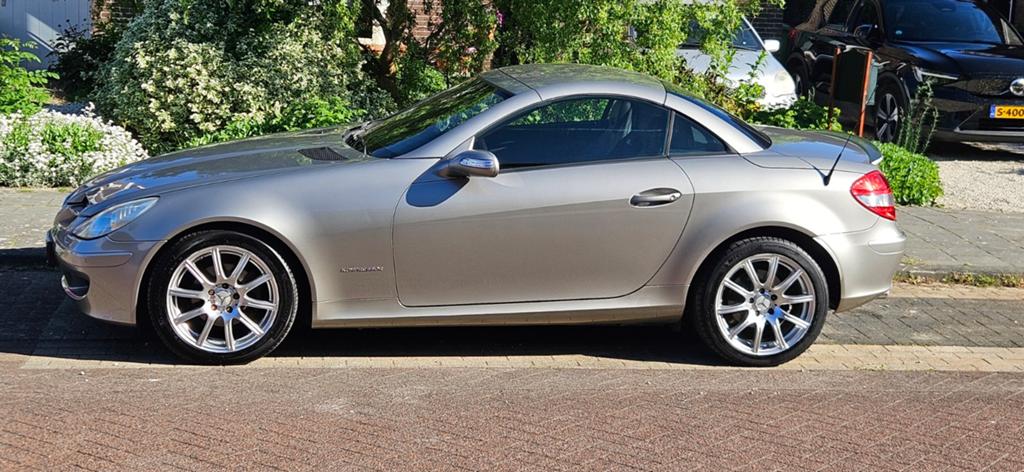 Mercedes-Benz SLK 1.8 Slk200 Kompr Roadster AUT 2006 Grijs, Auto's, Automaat, Achterwielaandrijving, 4 cilinders, Cabriolet